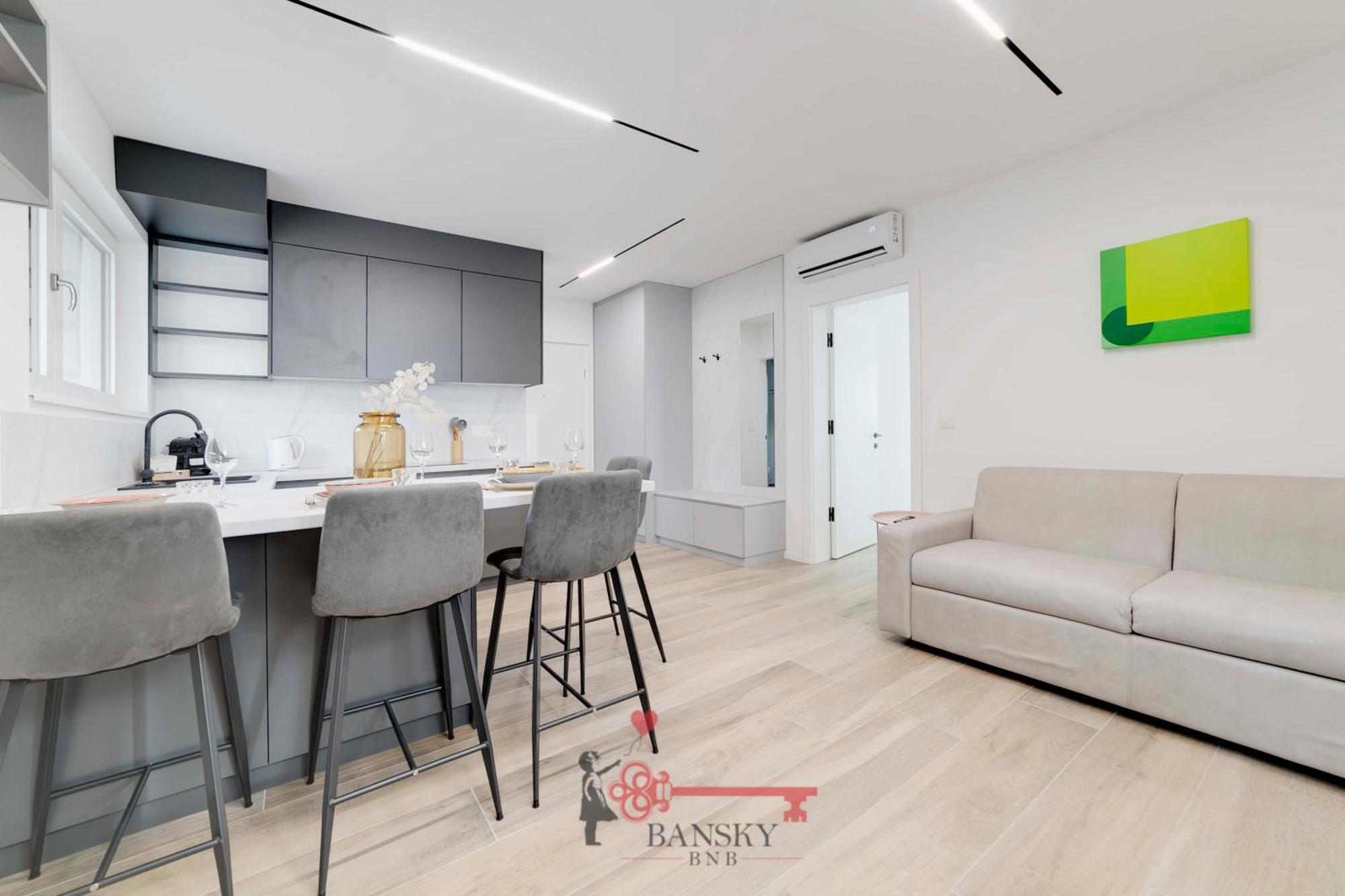 Home Sofia Room 2 - Modern Station -By Easylife Swiss Lugano Exterior photo